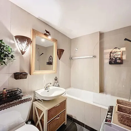 Apartment Astoria 127 *